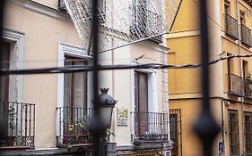 Calle Huertas Coqueto by RegalateMadrid